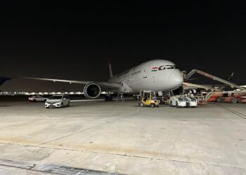 Avión presidencial despega rumbo a Tayikistán para finalizar su venta