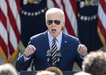 Biden pedirá G7 que imponga veto casi total a exportaciones hacia Rusia