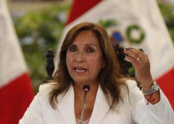 AMLO llama “usurpadora” a presidenta de Perú; se niega entregar Presidencia de la Alianza del Pacífico