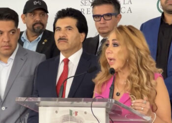 Sandy Aguilera, periodista de las ‘mañaneras’ habla en el Senado sobre su secuestro y el problema de los médicos esteticistas charlatanes