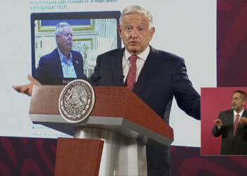 Asesinato de mando aduanal en Manzanillo fue por lucha contra fentanilo: AMLO