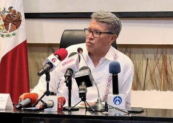 Monreal advierte que la línea para no violar la ley en los recorridos por el país, es muy delgada