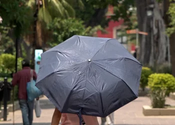 Calor seguirá con temperaturas de 45 grados esta semana en al menos 9 estados