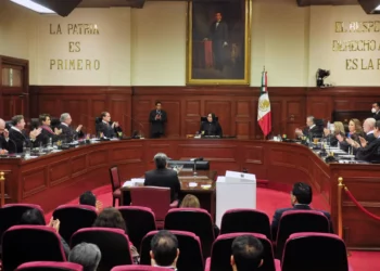 Revela AMLO que intentó hablar con 5 ministros de la Corte para frenar revés sobre Guardia Nacional