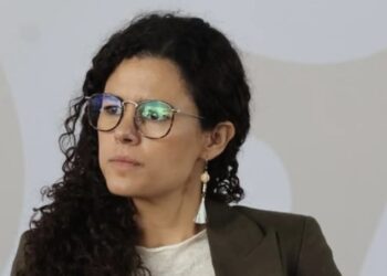 AMLO defiende a Luisa María Alcalde tras críticas a nombramiento en Segob