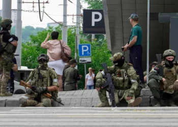 Wagner da marcha atrás y pone fin a una crisis de 24 horas que hizo tambalearse al poder