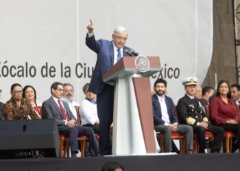 Oposición, insiste en regresar por sus fueros: López Obrador; “hablan de democracia, pero actúan como oligarquía”