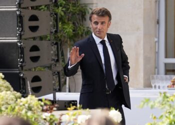 Macron pospone su visita a Alemania por disturbios en Francia