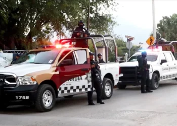 Agreden a policías en la Reynosa-San Fernando; hay 3 civiles armados muertos