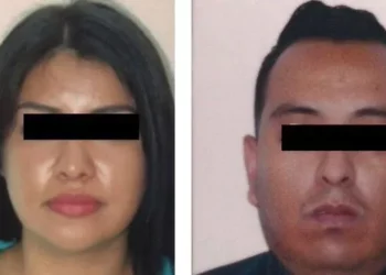 Trasladan a penales a Jesús ‘N’ y Laura ‘N’, agresores de maestra de escuela en Cuautitlán Izcalli