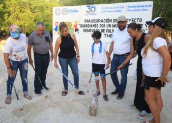 Lili Campos junto con Cabildo Infantil recolectan colillas de cigarro