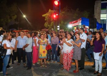 Lili Campos puso en operación los primeros semáforos en Puerto Aventuras