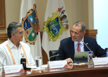 Firman histórico acuerdo para sanear el río Bravo