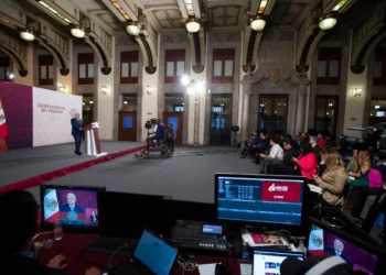 AMO anuncia conferencias vespertinas para defender nuevos libros de texto