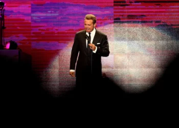 Luis Miguel anuncia fechas para gira por Centro y Sudamérica, EE.UU. y Canadá en 2024