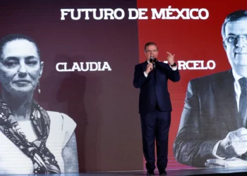 Exige Ebrard a Morena permitir elección libre en encuesta que decidirá al candidato presidencial