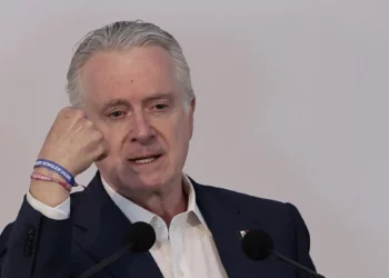 Santiago Creel se “baja” del proceso interno en el Frente Amplio por México
