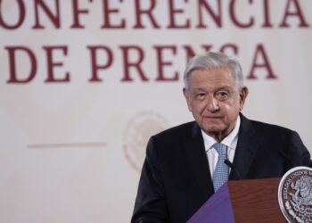 Acusa AMLO a dueños de medios de comunicación de campañas mediáticas en su contra