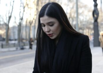 AMLO dice que corresponde a FGR pedir extradición de Emma Coronel