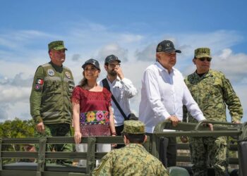 En diciembre será inaugurado aeropuerto de Tulum: AMLO