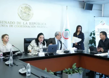 Avanza en Comisiones del Senado reforma para que las CURP tengan foto