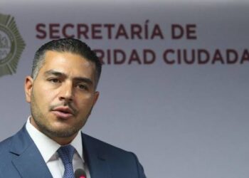 García Harfuch buscará la candidatura de Morena por CDMX; “Mi compromiso por servir es absoluto”