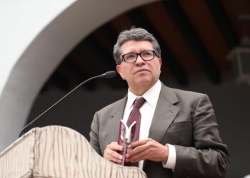 Democracia requiere cuidado y atención constante, su pilar es un futuro más inclusivo y equitativo: Ricardo Monreal