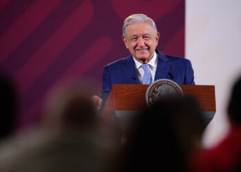 López Obrador se vacunará la próxima semana contra influenza y COVID-19