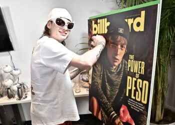 “Sabemos que vamos a estar en los libros de historia”, asegura Peso Pluma