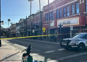 Tiroteo durante fiesta de Halloween en Florida deja dos muertos y 18 heridos