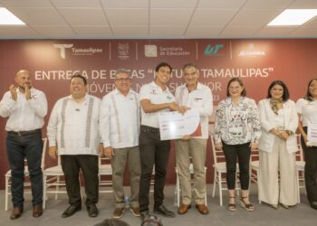 En 365 días gobierno de Américo ha destinado 420 MDP al sector educativo