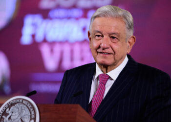 “Es entendible, ellos defendieron modelo neoliberal”: AMLO sobre críticas de expresidentes a su Gobierno