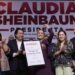 “¡Vamos a seguir haciendo historia!”, Claudia Sheinbaum se registra como precandidata de la 4T a la Presidencia de México