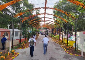 Comienza tradición de Día de Muertos en panteón municipal
