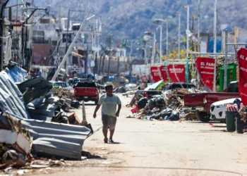 Suman 47 muertos y 53 desaparecidos tras impacto de Otis en Guerrero: AMLO