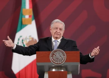 “Parámetros son del periodo neoliberal”: AMLO se lanza contra resultados de prueba PISA
