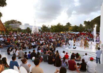 Participan niñas y niños en festival navideño del DIF Solidaridad
