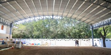 Constata Lili Campos avances en renovación de parque y domo