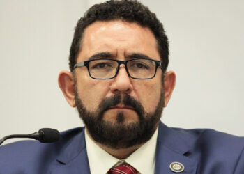 Ulises Lara, encargado de despacho de Fiscalía CDMX tras rechazo a ratificación de Ernestina Godoy