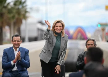 AMLO califica reclamo de gobernadora Maru Campos como propio de la temporada electoral