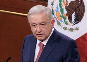 AMLO va por la eliminación de organismos, Guardia Nacional adscrita a Sedena y elección de jueces, magistrados y ministros