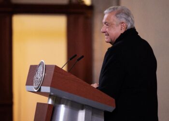 “México no es piñata de nadie”: AMLO advierte que migración en EE.UU. se usa para sacar ‘raja electoral’