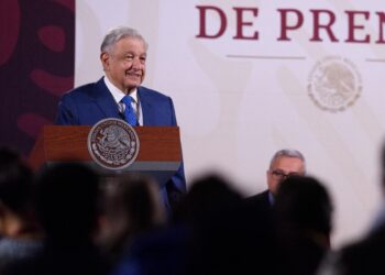 AMLO asegura que oposición apoya su reforma de pensiones por “desesperación”