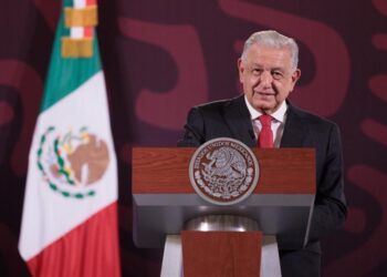 ¿Qué me puede enseñar alguien que estudió en Harvard?: López Obrador