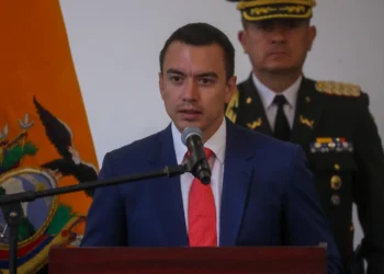 Presidente de Ecuador asegura que no se arrepiente del asalto a la Embajada de México