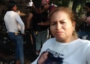 AMLO señala a Ceci Flores de ser parte del “bloque conservador” y de traficar con el dolor humano