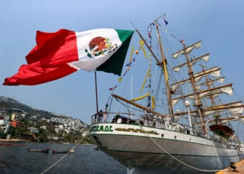 Buque Escuela Cuauhtémoc zarpa a 10 países con récord de tripulación femenina