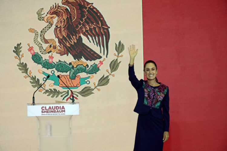 Imagen de archivo de la candidata oficialista a la presidencia de México, Claudia Sheinbaum. EFE/José Méndez