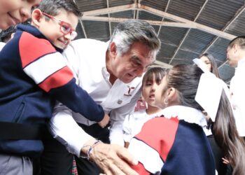 Con educación y valores estudiantes tendrán un mejor futuro: Américo Villarreal