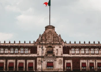 Claudia Sheinbaum confirma que vivirá en Palacio Nacional